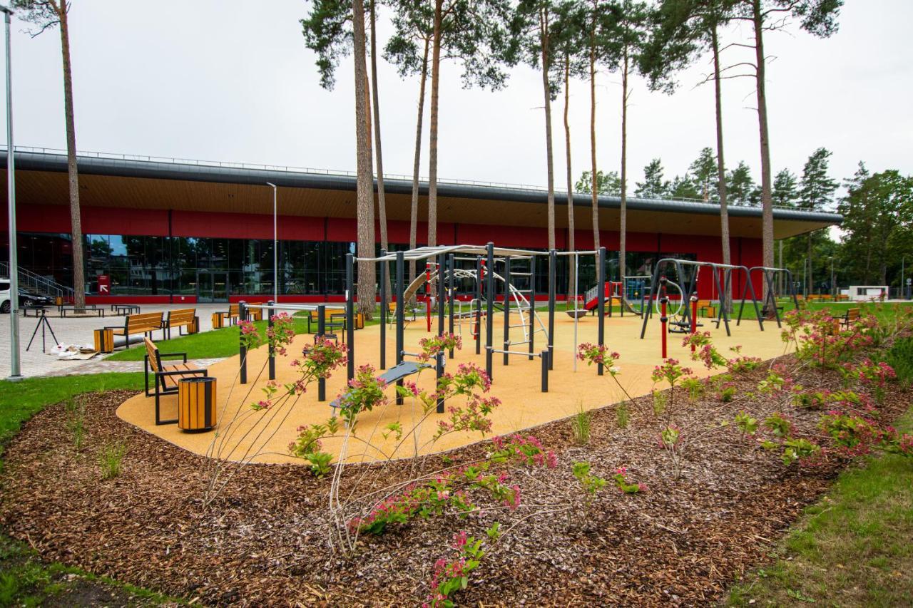 Stadium Hotel Valmiera Exterior foto