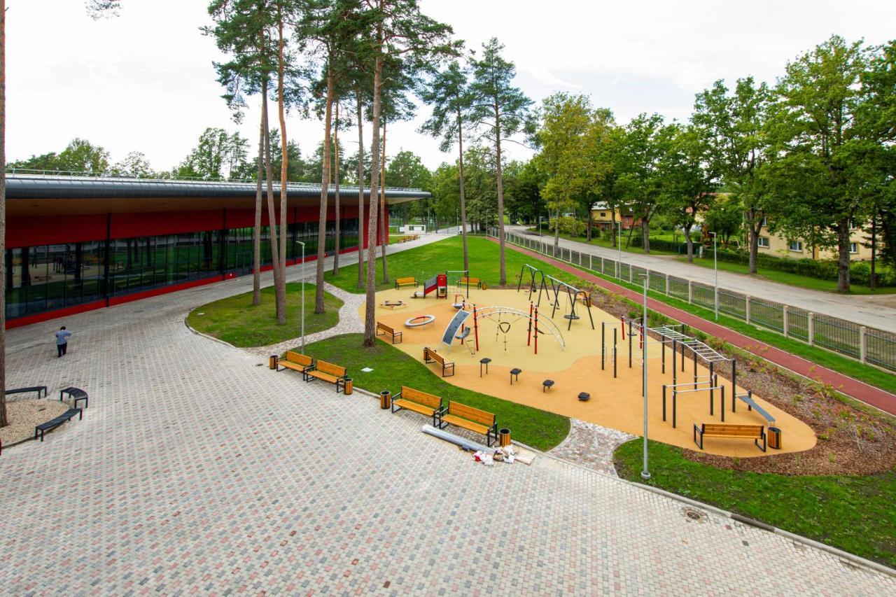 Stadium Hotel Valmiera Exterior foto